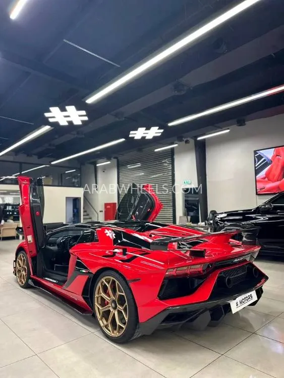 Lamborghini Aventador 2021 for Sale in Dubai Image-2