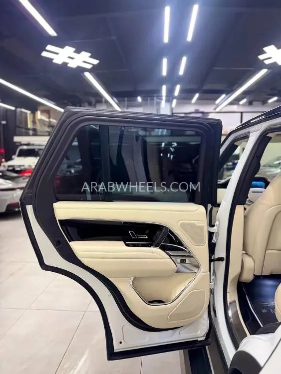 Land Rover Range Rover 2024 for Sale in Dubai Image-4