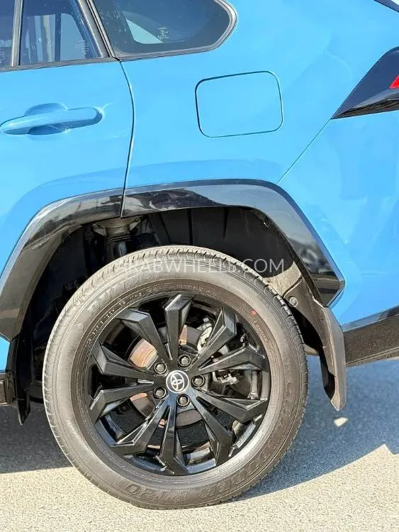 Toyota Rav4 2023 for Sale in Dubai Image-8