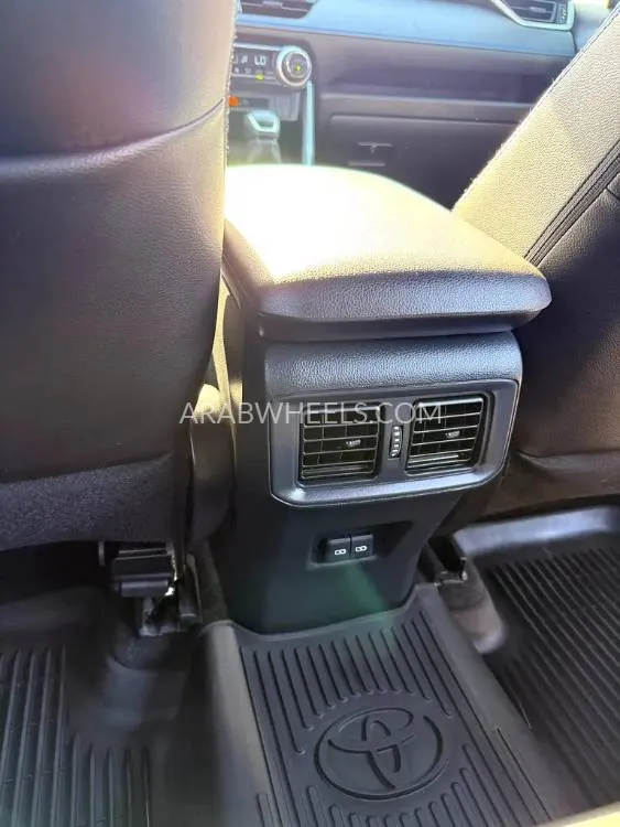 Toyota Rav4 2023 for Sale in Dubai Image-17