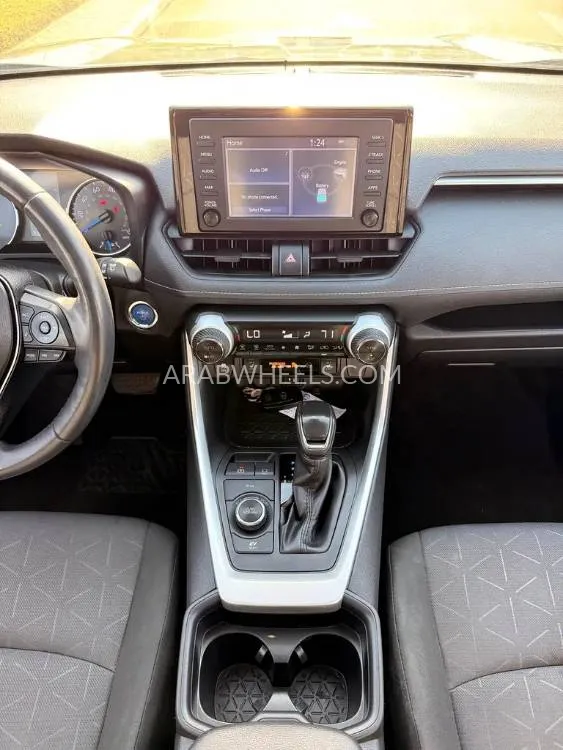 تويوتا راف 4 2020 for Sale in دبي Image-17