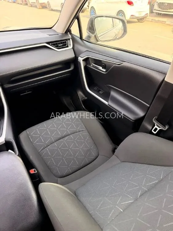 Toyota Rav4 2025 for Sale in Dubai Image-7