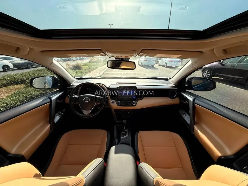 Toyota Rav4 2018 for Sale in Dubai Image-4