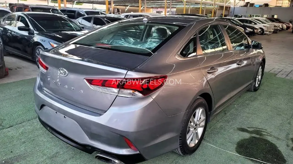Hyundai Sonata 2019 for Sale in Ajman Image-10