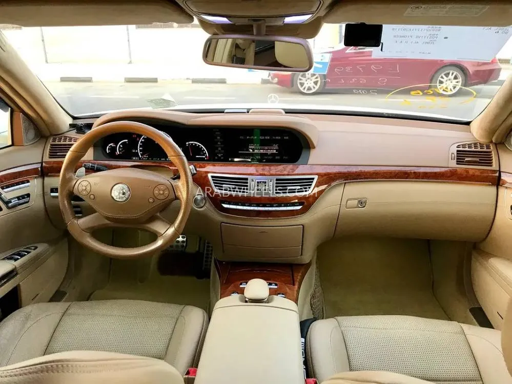 Mercedes Benz CLS Class 2010 for Sale in Dubai Image-16