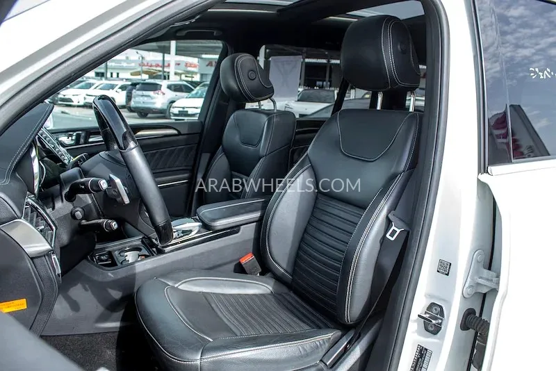 Mercedes Benz GLS 2019 for Sale in Dubai Image-2