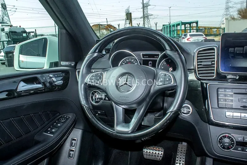 Mercedes Benz GLS 2019 for Sale in Dubai Image-16