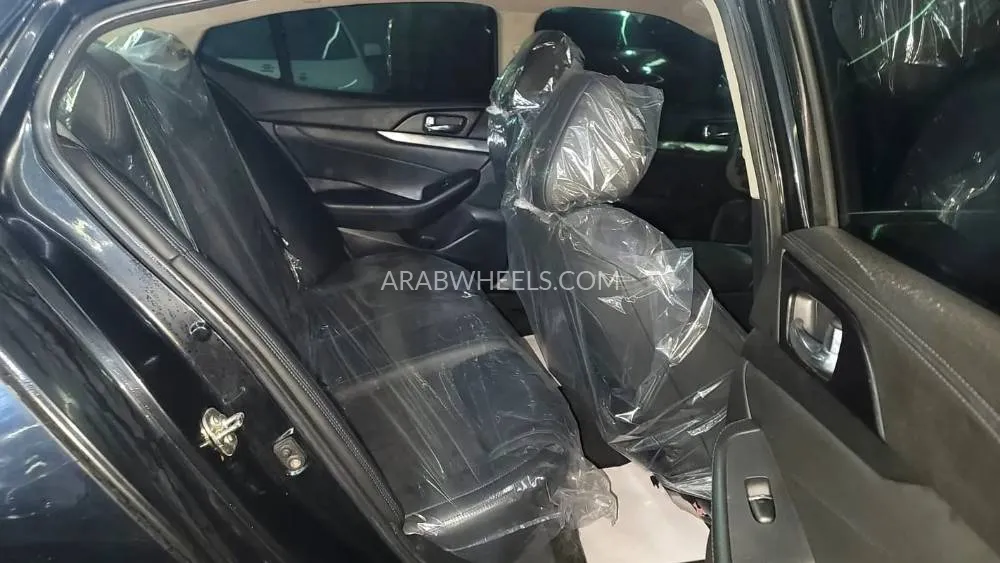 Nissan Maxima 2018 for Sale in Ajman Image-18