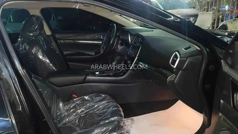 Nissan Maxima 2018 for Sale in Ajman Image-19