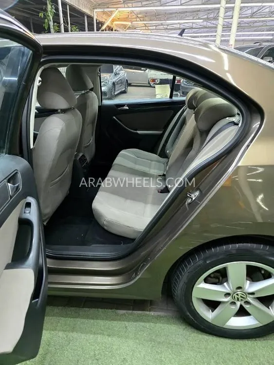  فولكس واجن جيتا 2012 for Sale in عجمان Image-15