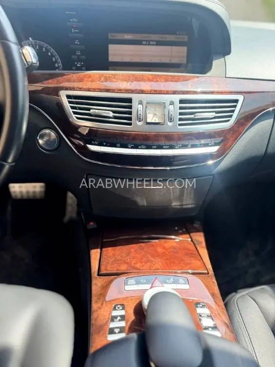 مرسيدس بنز CLS Class 2012 for Sale in دبي Image-9