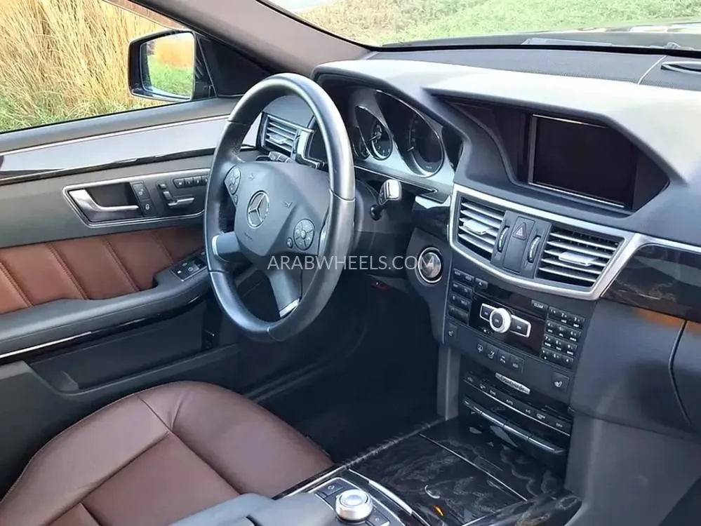Mercedes Benz E Class 2012 for Sale in Dubai Image-4