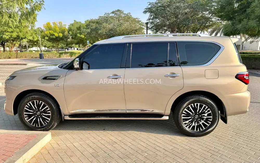 Nissan Patrol 2021 for Sale in Dubai Image-8
