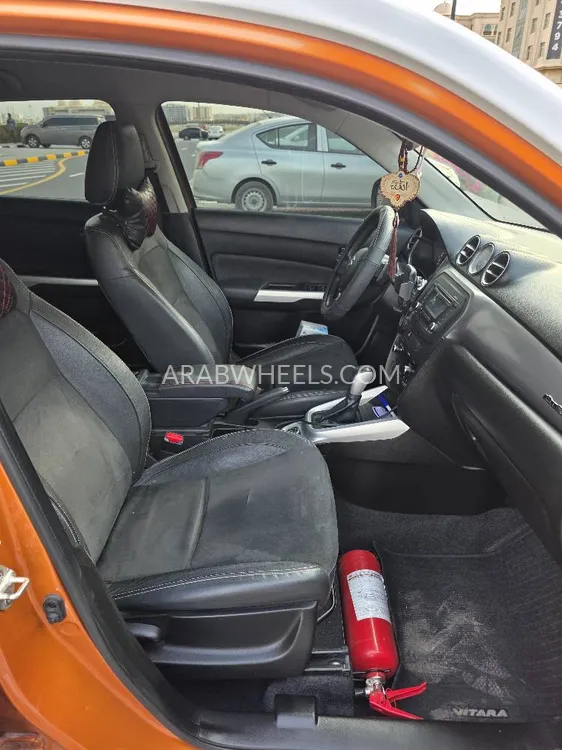 Suzuki Vitara 2018 for Sale in Sharjah Image-5