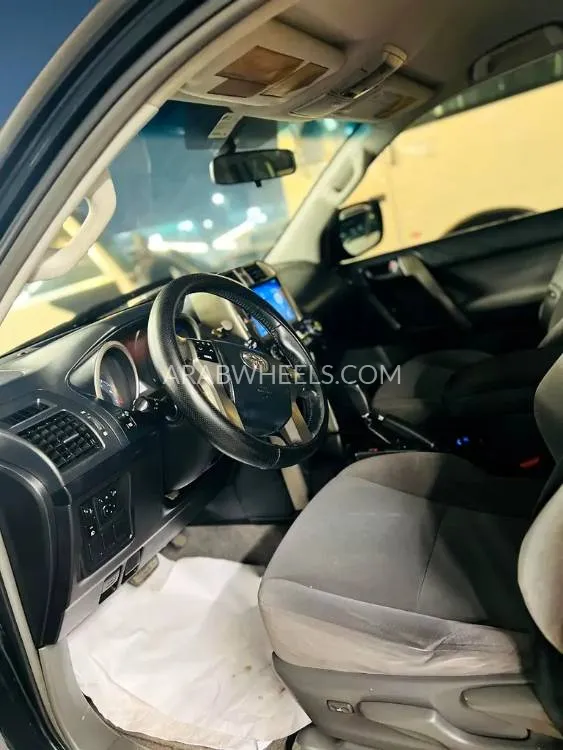 Toyota Land Cruiser Prado 2012 for Sale in Sharjah Image-6
