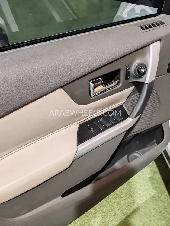 Ford Edge 2014 for Sale in Umm Al Quwain Image-8