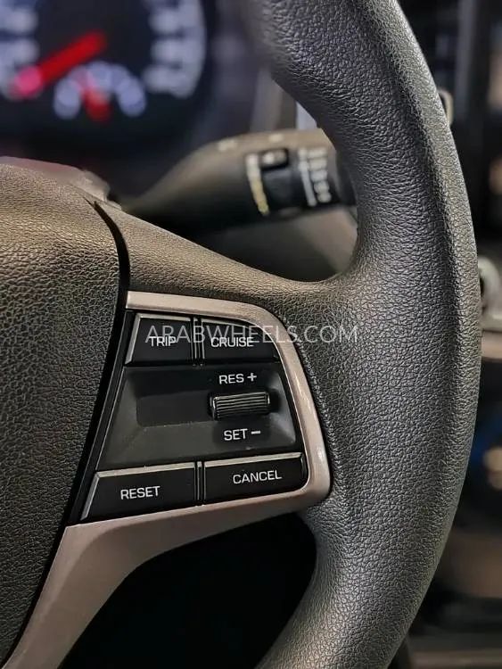 Hyundai Accent 2023 for Sale in Umm Al Quwain Image-18