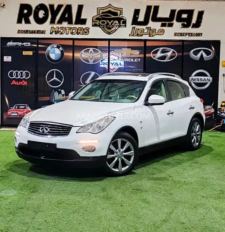 Infiniti QX50 2015 for Sale in Umm Al Quwain Image-16