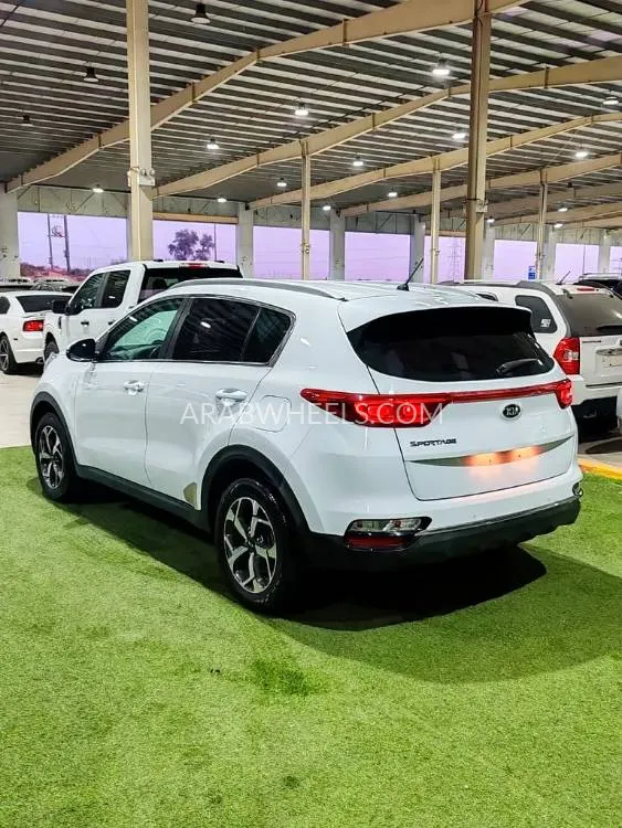 Kia Sportage 2021 for Sale in Umm Al Quwain Image-11