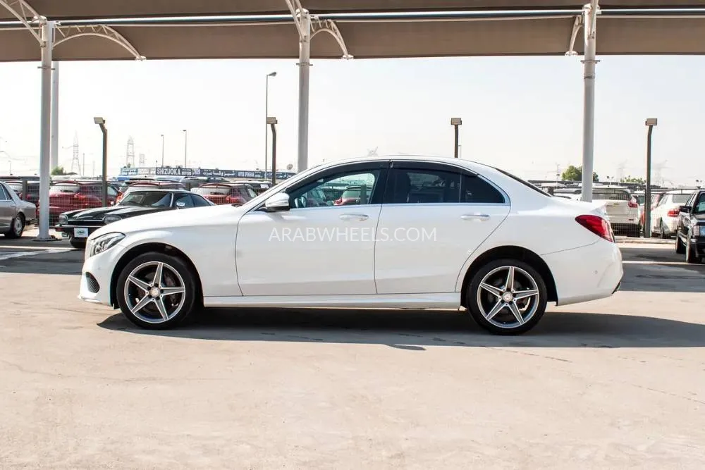 Mercedes Benz C Class 2016 for Sale in Dubai Image-2