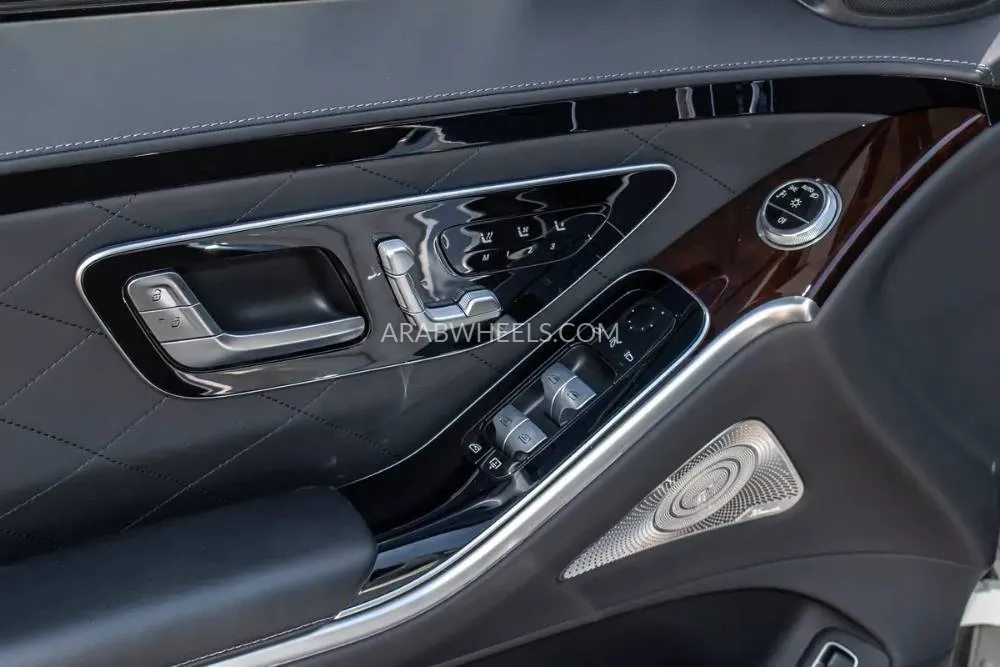 Mercedes Benz CLS Class 2022 for Sale in Dubai Image-19