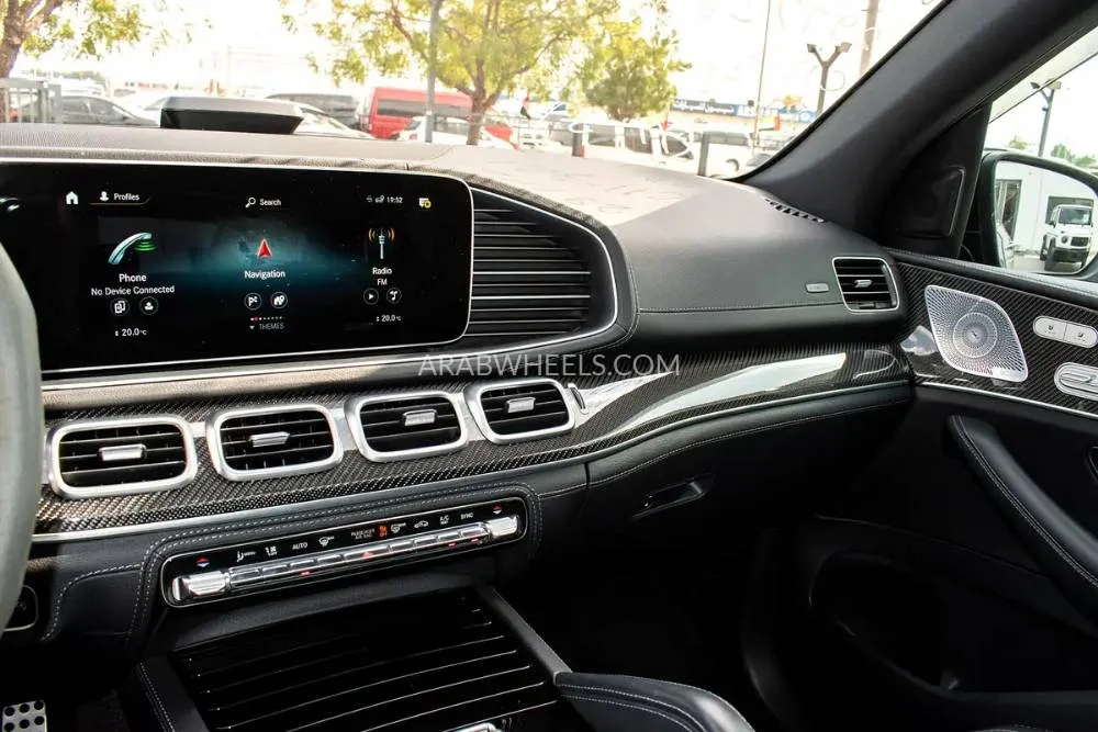 Mercedes Benz GLE Class 2021 for Sale in Dubai Image-13