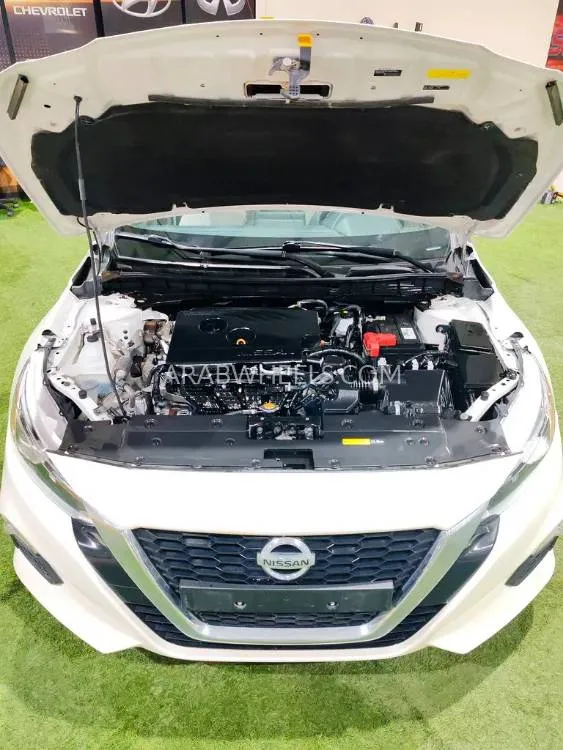 Nissan Altima 2020 for Sale in Umm Al Quwain Image-5