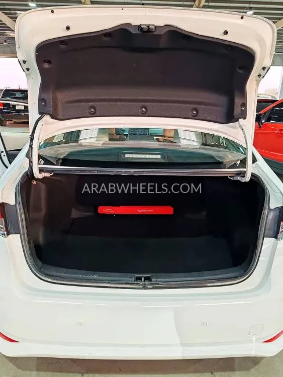 Toyota Corolla 2020 for Sale in Umm Al Quwain Image-9