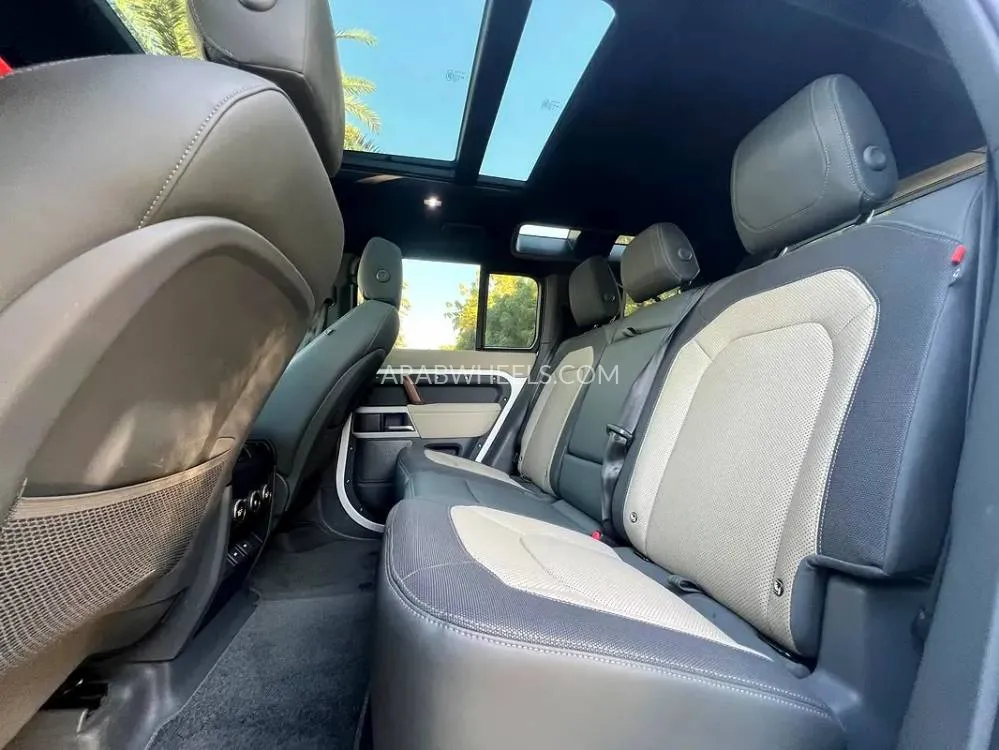 Land Rover Defender 2023 for Sale in Sharjah Image-2