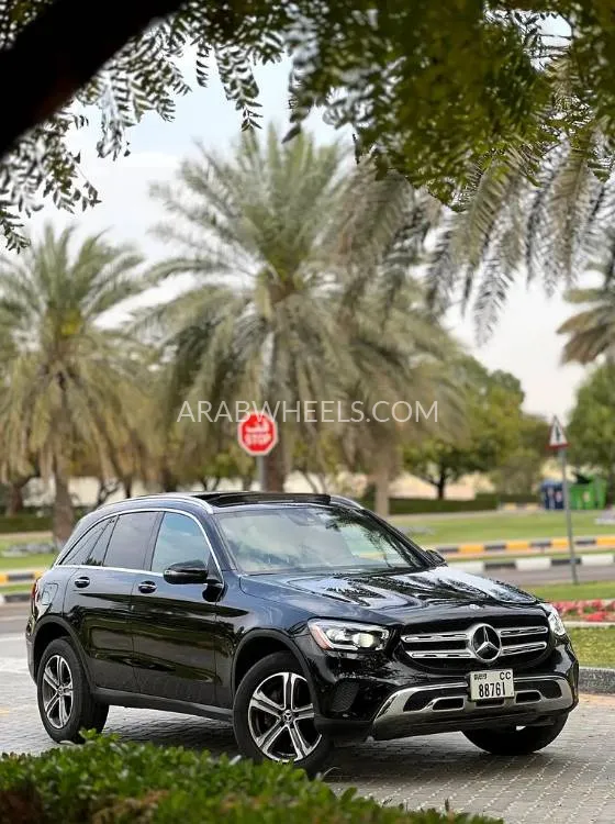 Mercedes Benz GLC Class 2022 for Sale in Sharjah Image-2
