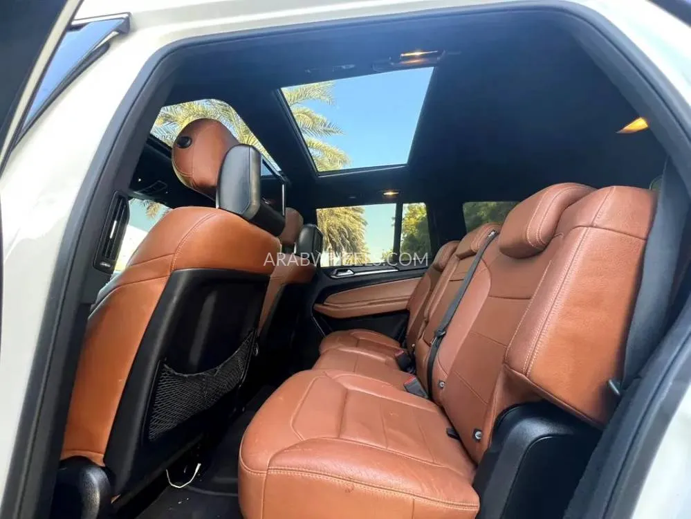 Mercedes Benz GLS 2019 for Sale in Sharjah Image-17