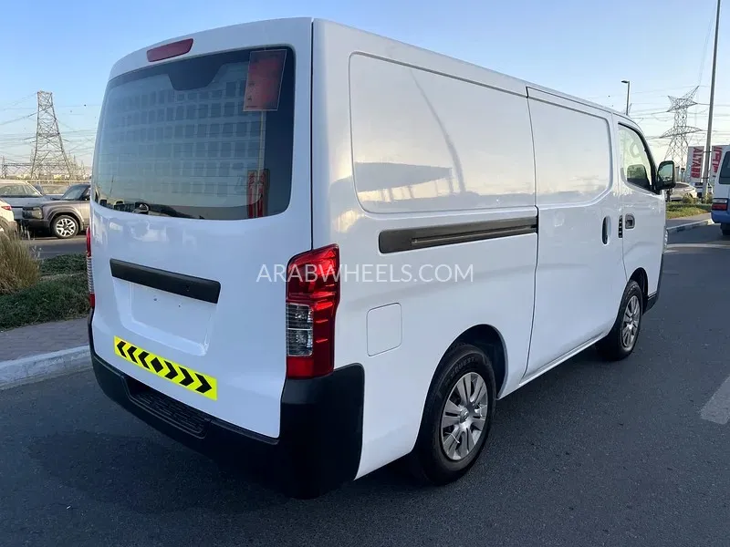 نيسان أورفان 2022 for Sale in دبي Image-10