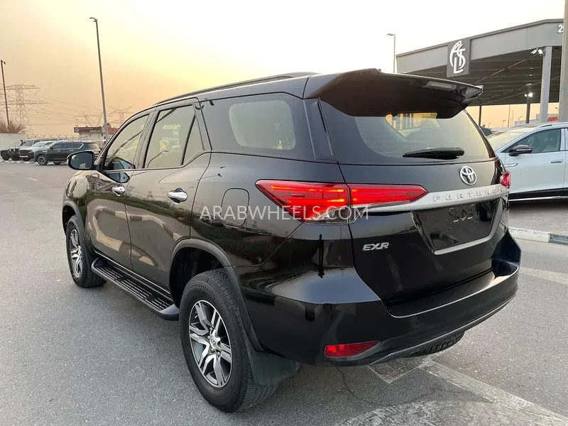 Toyota Fortuner 2022 for Sale in Dubai Image-2