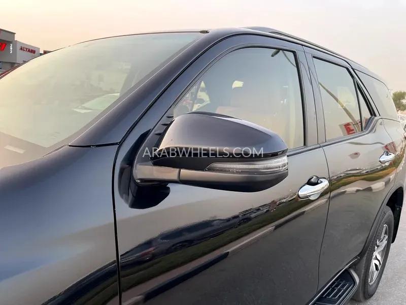 Toyota Fortuner 2022 for Sale in Dubai Image-16
