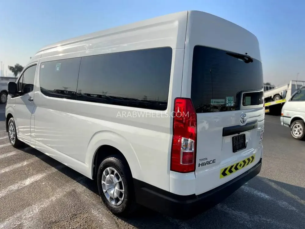 Toyota Hiace 2025 for Sale in Dubai Image-9