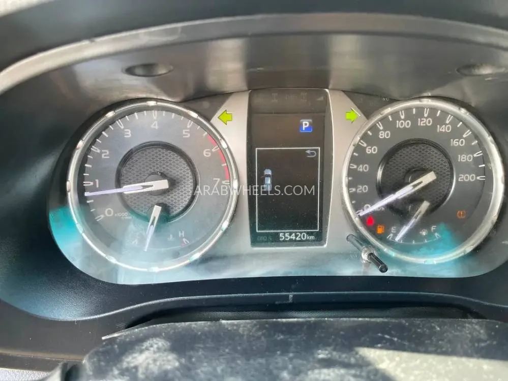 Toyota Hilux 2023 for Sale in Dubai Image-14