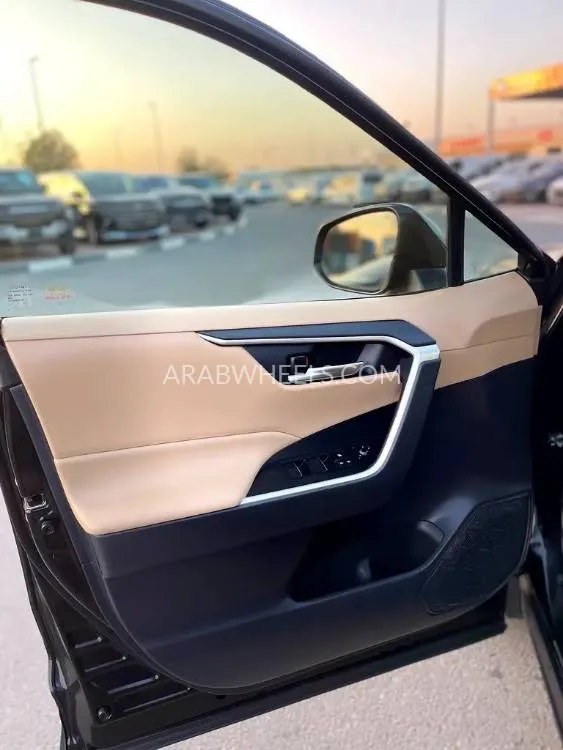 Toyota Rav4 2019 for Sale in Dubai Image-12
