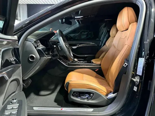 Audi S8 4.0L TFSI V8 quattro 2022