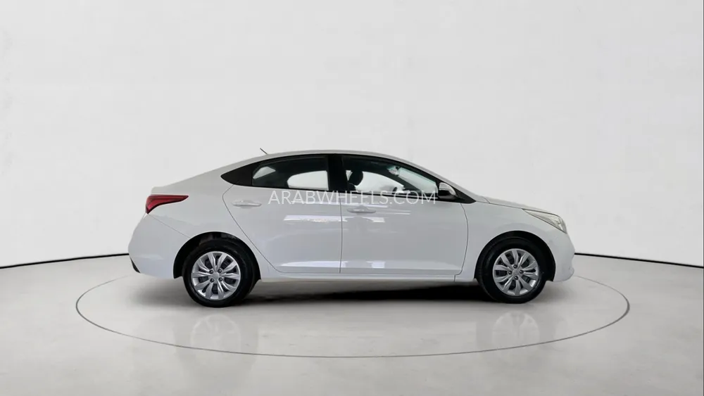 Hyundai Accent 2020 for Sale in Dubai Image-8