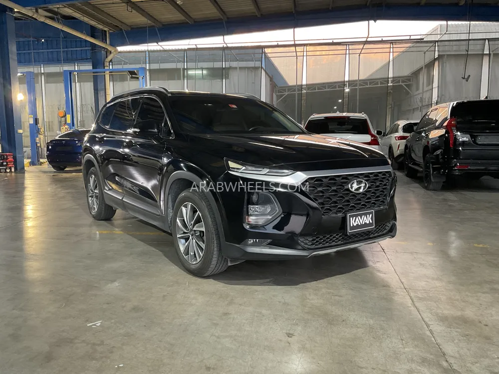 Hyundai Santa Fe 2019 for Sale in Sharjah Image-3