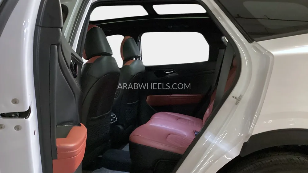Kia Sportage L 2025 for Sale in Sharjah Image-24