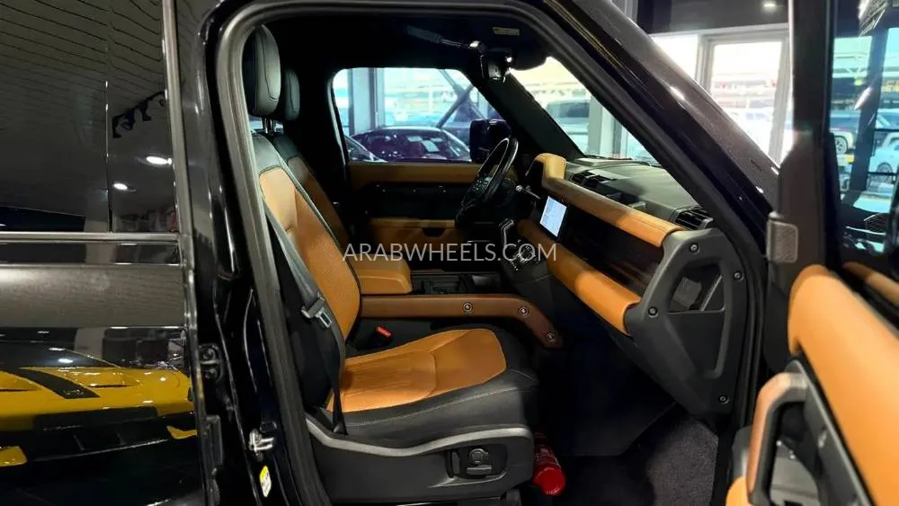 Land Rover Defender 2022 for Sale in Dubai Image-6