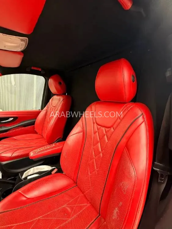 Mercedes Benz V Class 2022 for Sale in Dubai Image-13
