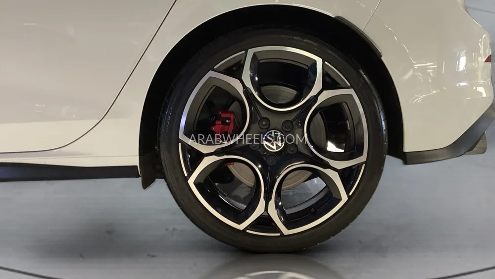 Volkswagen Golf 2025 for Sale in Sharjah Image-10