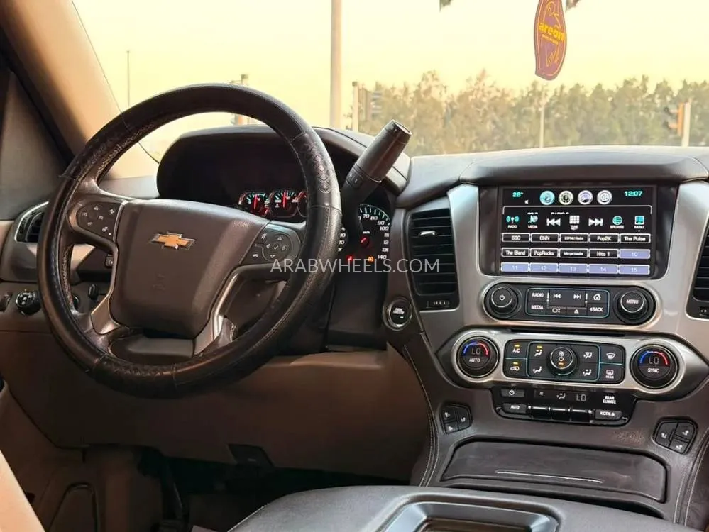 Chevrolet Tahoe 2019 for Sale in Sharjah Image-13