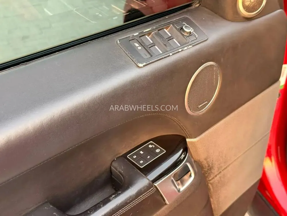 Land Rover Range Rover Sport 2017 for Sale in Sharjah Image-8
