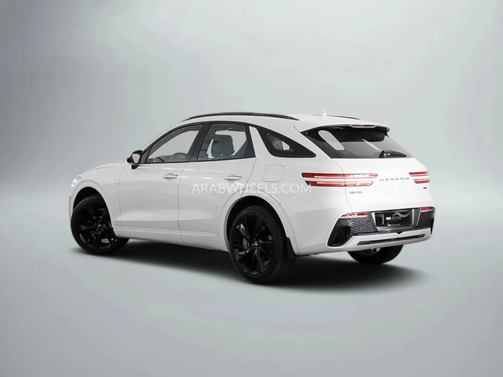 جينيسيس GV70 2024 for Sale in دبي Image-2