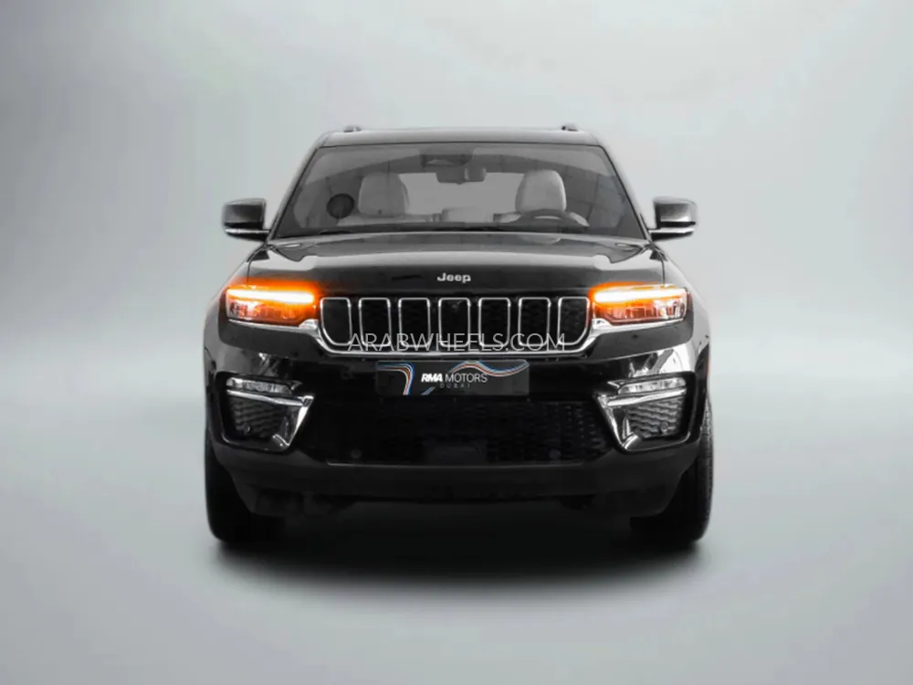 Jeep Grand Cherokee 2023 for Sale in Dubai Image-3