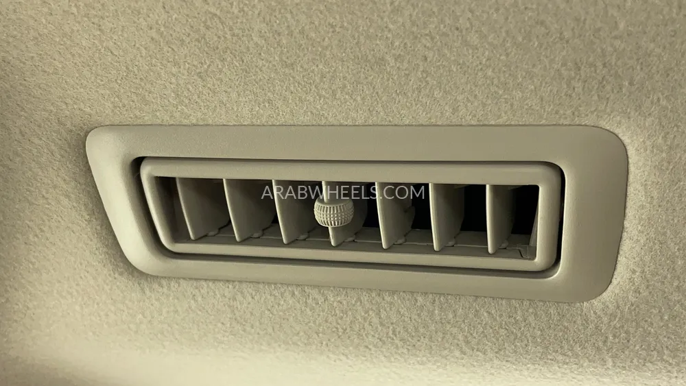 Toyota Fortuner 2023 for Sale in Dubai Image-24