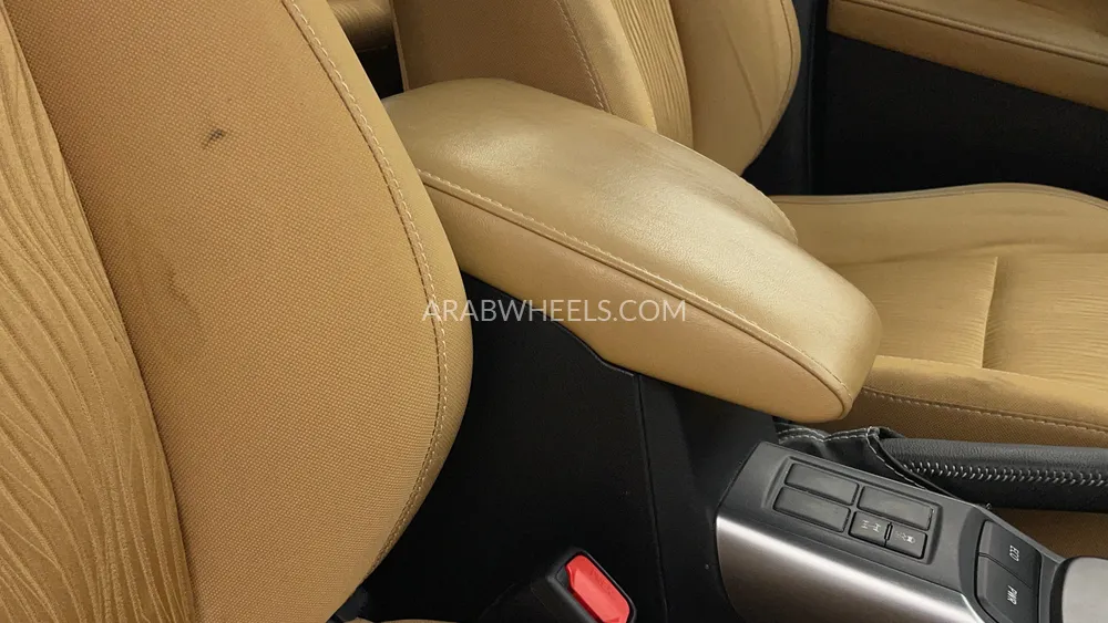 Toyota Fortuner 2023 for Sale in Dubai Image-39